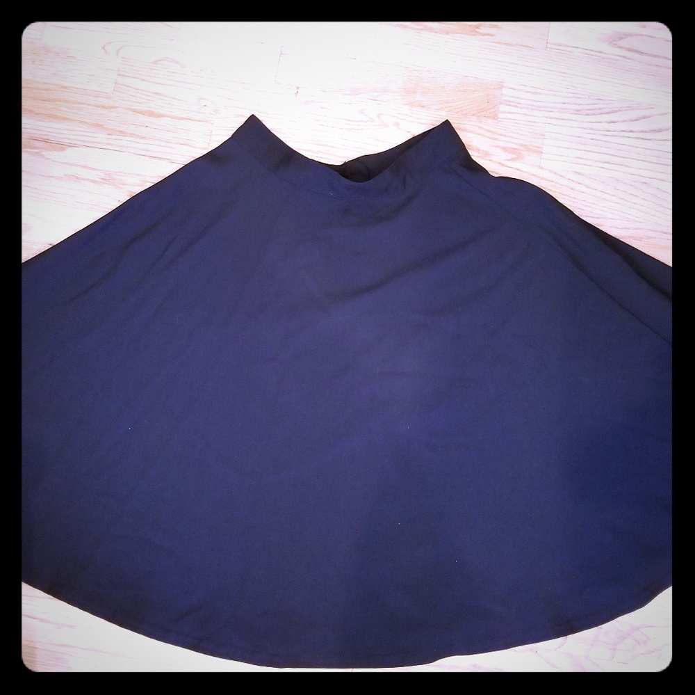Rock Steady Skirt in Black